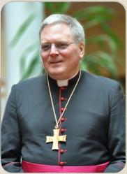 apostolic_nuncio_to_ukraine_archbishop_thomas_edward_gullickso_0