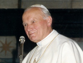 753560_w_bush_and_pope_john_paul_ii_7