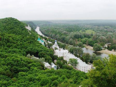 800px-svyatogirskaya_lavra_1