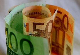 528075_11042620euro2022_7