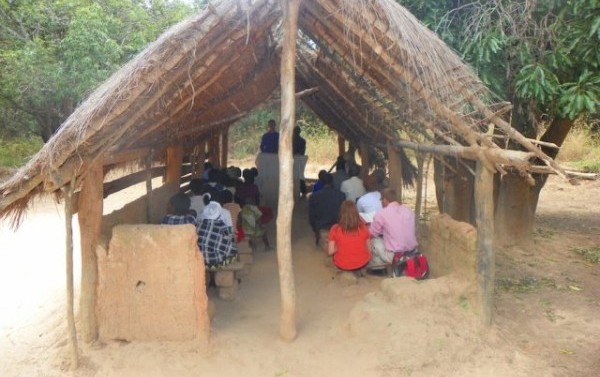 a-bush-church-in-zambia-600x377