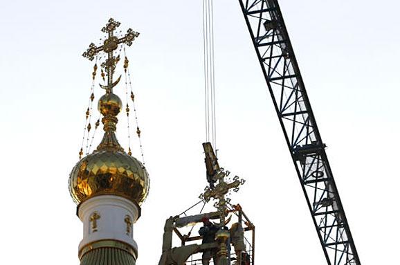 im578x383-church_donersk_ap-photo