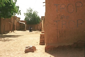 645567_zinder_niger_streetgraffiti_7