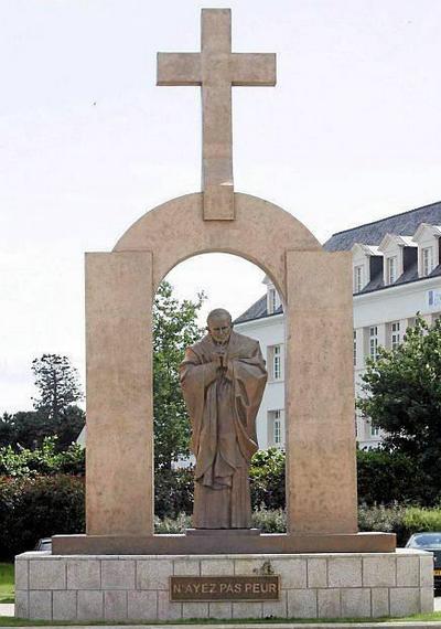 pamiatnyk_plermel