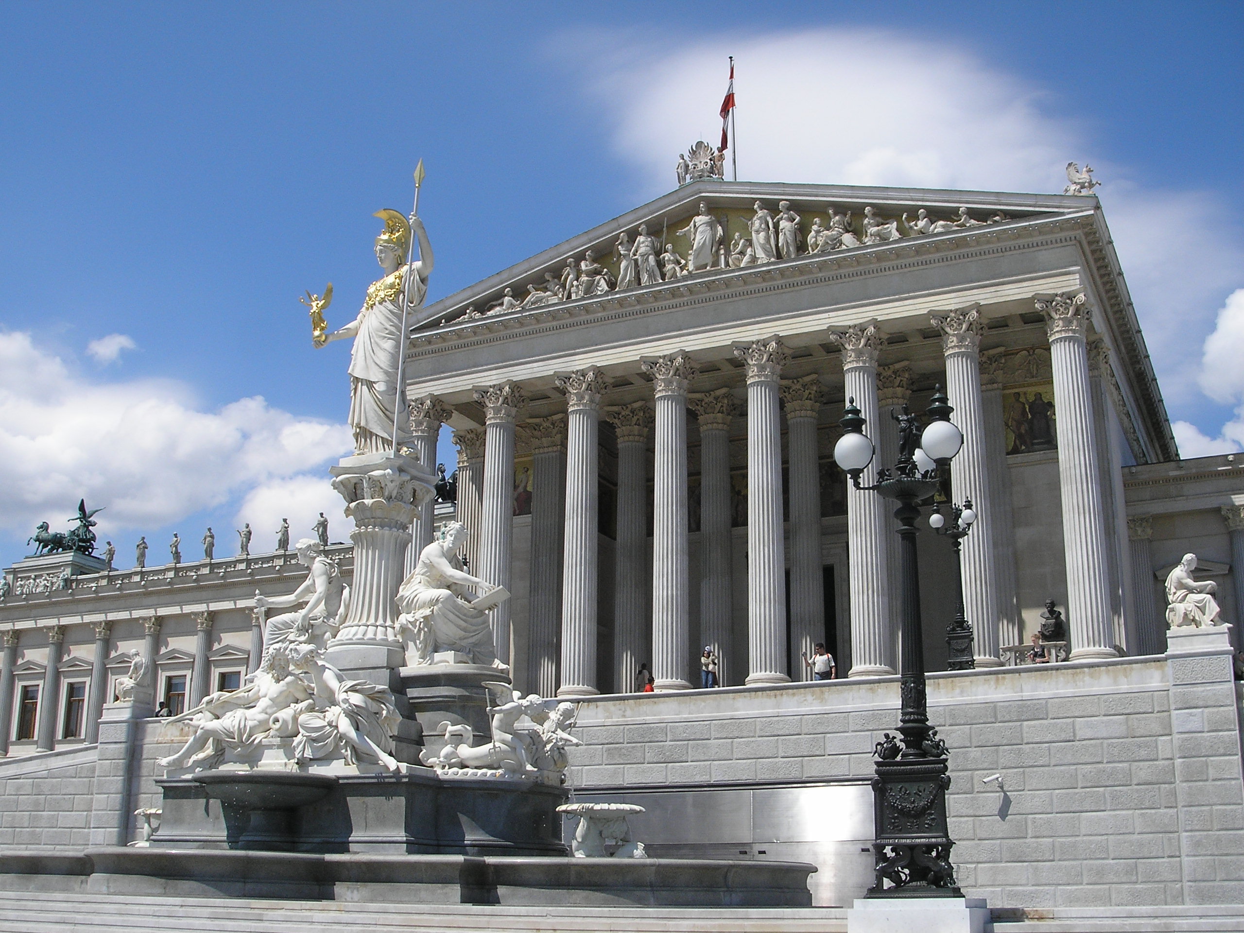 parlament_vienna_june_2006_183