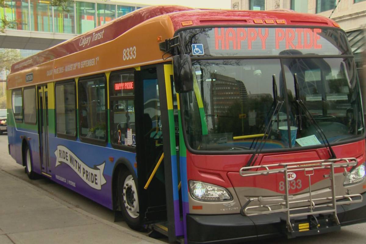 rainbow-pride-bus
