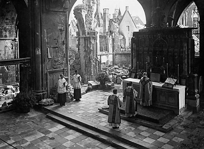 catedral_de_san_pablo_in_munster_alemania_1946