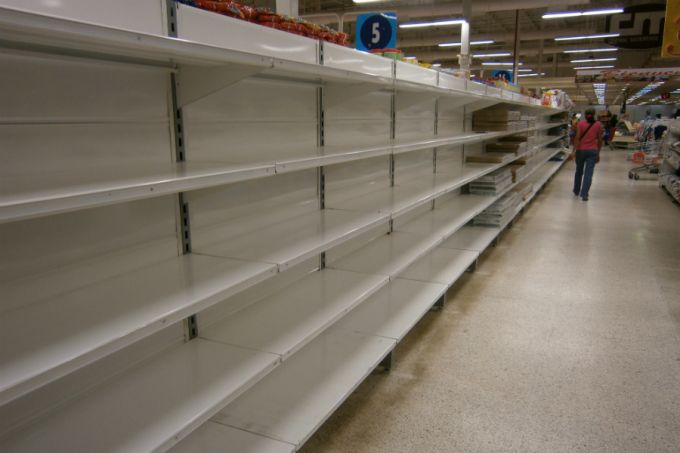 empty_shelves_in_a_venezuelan_market_march_2014_credit_the_photographer_via_wikimedia_cc0_10_cna