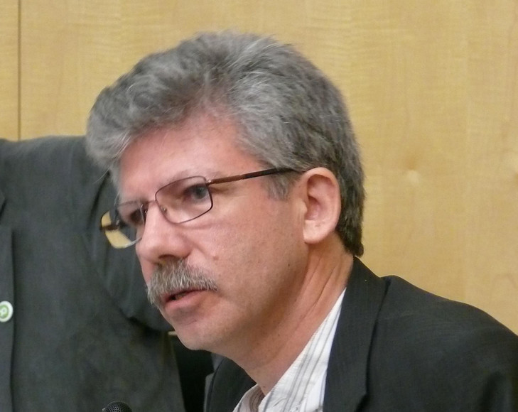 michel-roy-2009-service-secours-catholique-depuis-1981_0_730_580