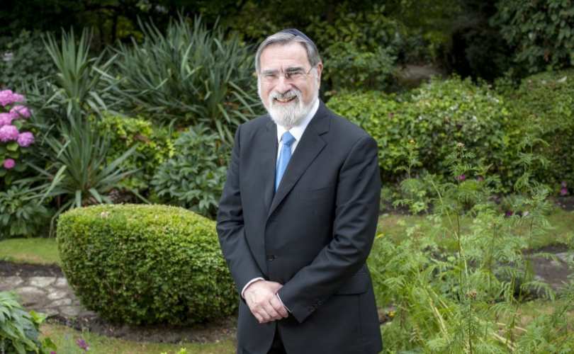 jonathan_sacks_1_810_500_55_s_c1