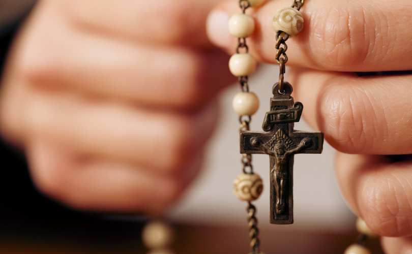 praying_rosary_810_500_55_s_c1