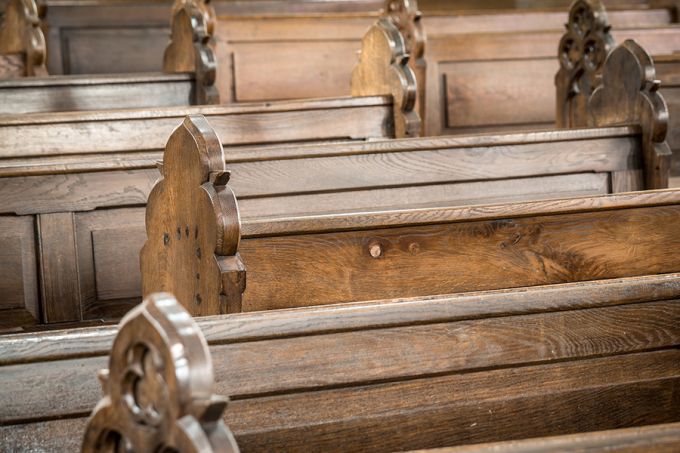 church_pews_public_domain_cna