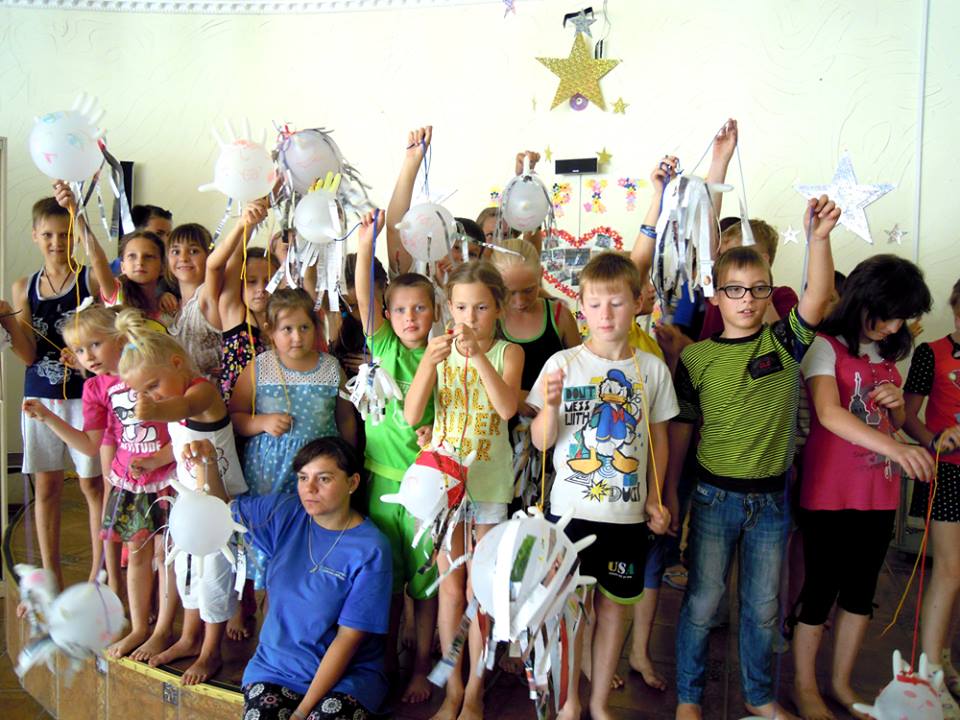 m-k_dlya_ditey_na_shodi_karitas1_4486394