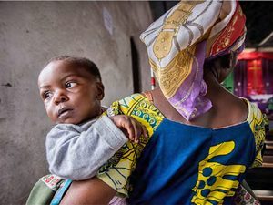 woman-from-drc-4x3300-1-300x225