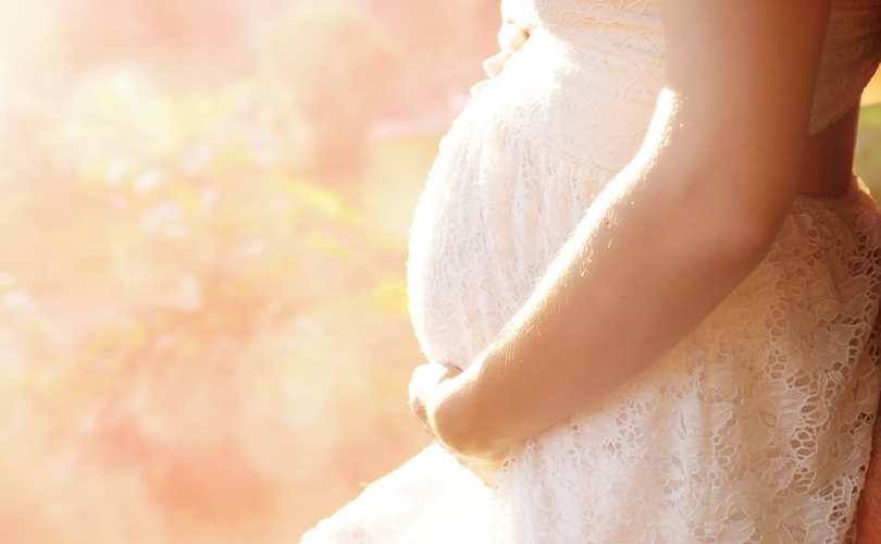 pregnant_woman_1_810_500_55_s_c1