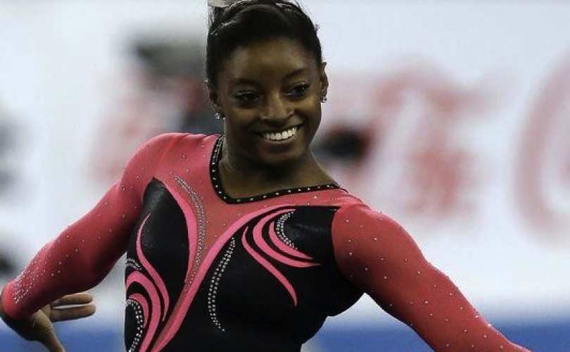 simone_biles_wins_2014_worlds1_810_500_55_s_c1