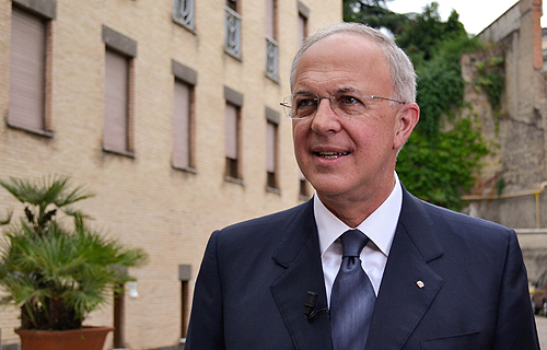knights_of_columbus_supreme_knight_carl_anderson_speaks_with_cna_in_rome_june_26_2014_credit_daniel_ib_ez_cna_cna_6_26_14
