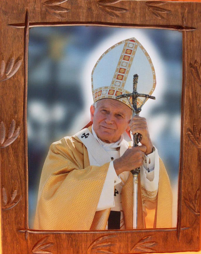 papa_wojtyla_con_croce_cm