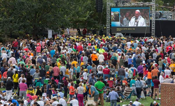 092615-wpvi-pope-philly-16-img