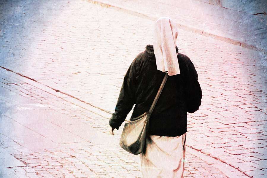 nun_credit_eltpics_via_flickr_cc_by_nc_20_filter_added_cna