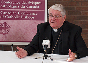 bishop_crosby_pleniere_2015