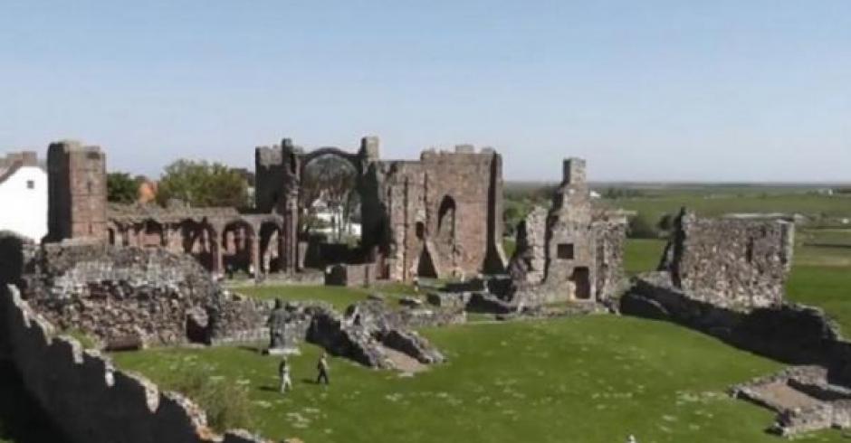 holy-island-of-lindisfarne