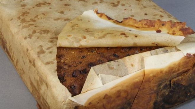 _97305324_fruitcake