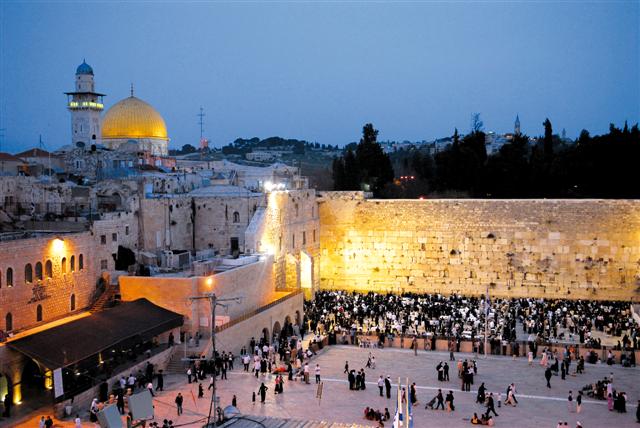 temple-mount-and-western-wall-in-jerusalem