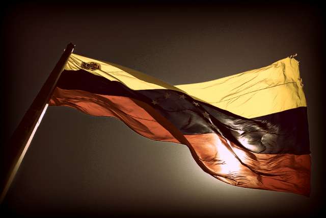 venezuela_flag_credit_alex_lanz_via_flickr_cc_by_nc_sa_20_with_filter_cna_6_16_15