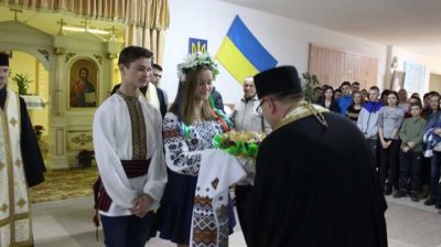 fb_img_1511741677602-400x224
