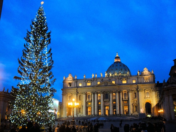 italy-christmas-at-vatican-2-via-romecabs-dot-com-1
