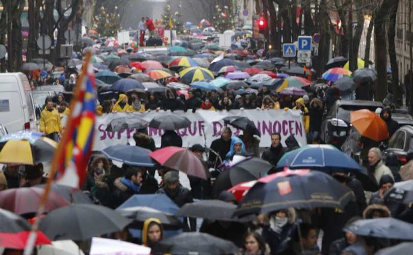 paris_march_for_life_2018_810_500_55_s_c1