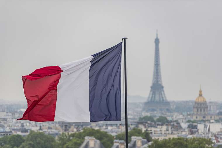 france_credit_creative_lab_shutterstock_cna