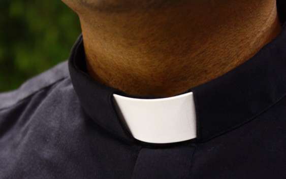 web3-priest-father-roman-collar-mass-sacraments-man-vocation-cc0-563x353