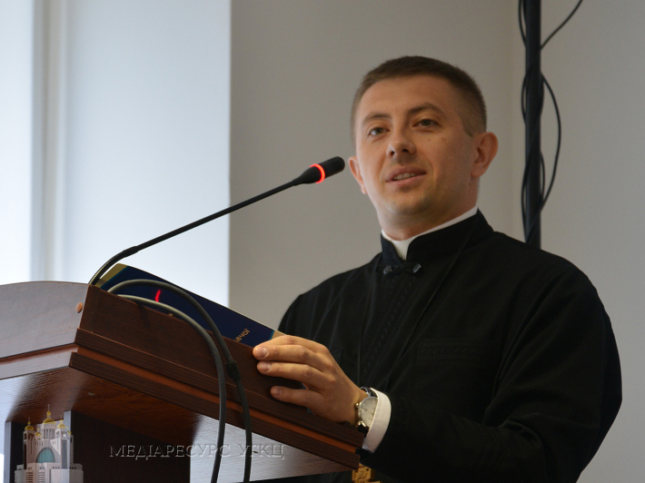 o_roman_ostrovskyy