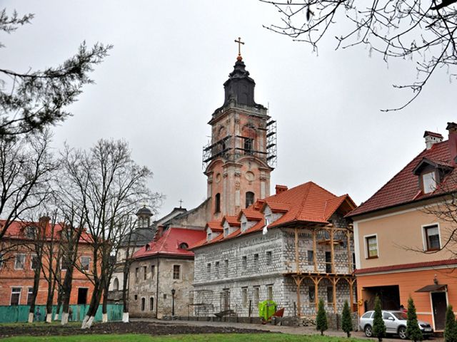12458_800x600_dominikanskij-kostel02