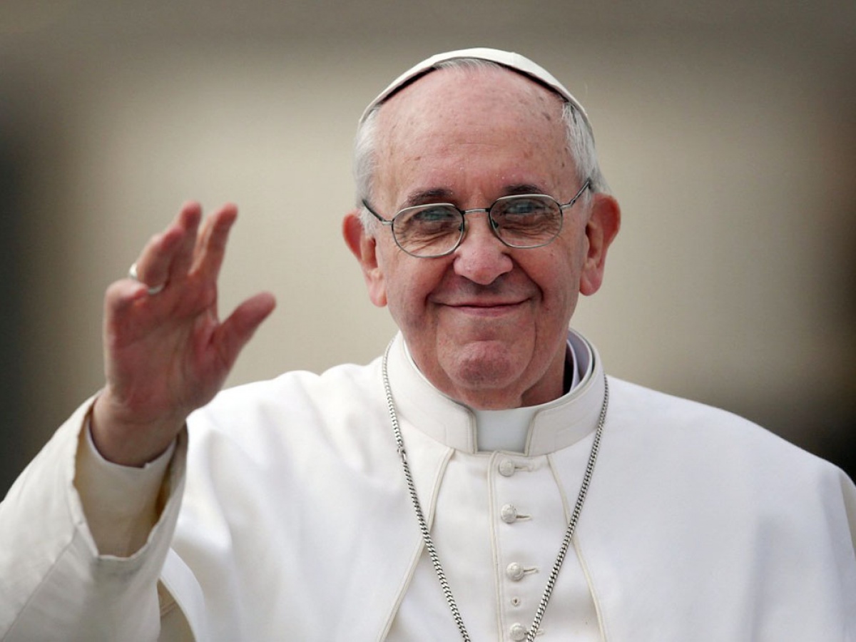 58909278342f5-pope-francis-got-in-your-account-instagram_1200