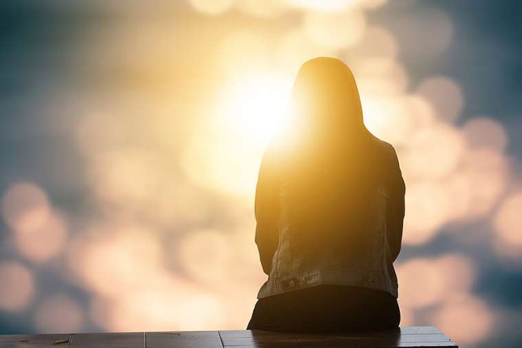 lonely_woman_credit_ekkasit_rakrotchit_shutterstock_cna