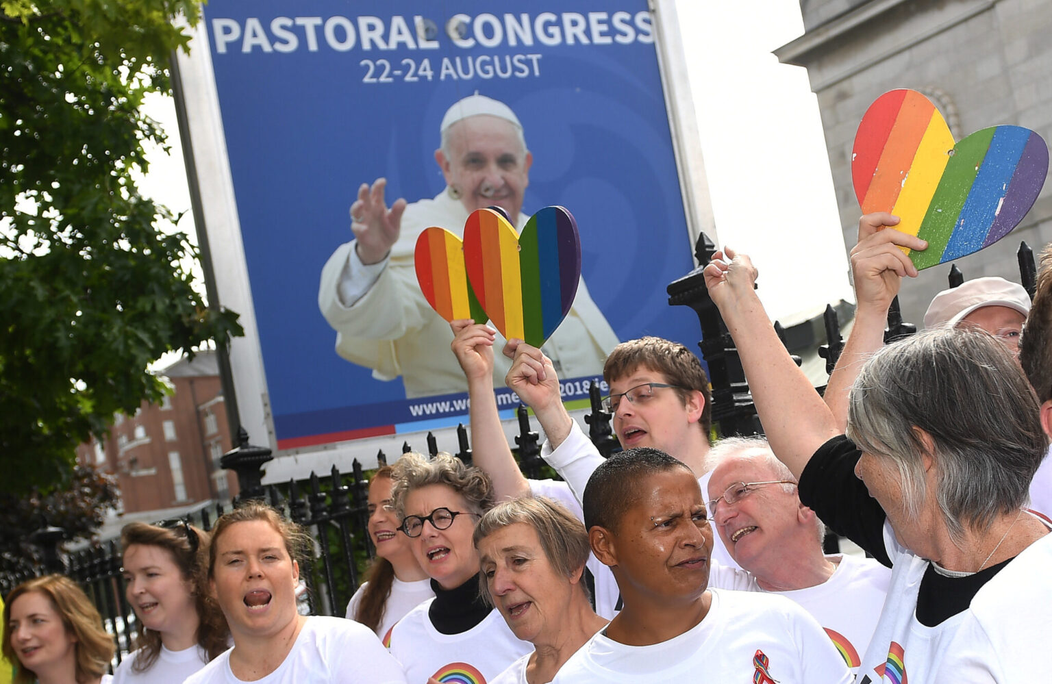 pope-francis-lgbt-2048x1332-1-1536x999