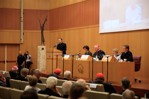 students_of_pope_benedict_symposium_sept