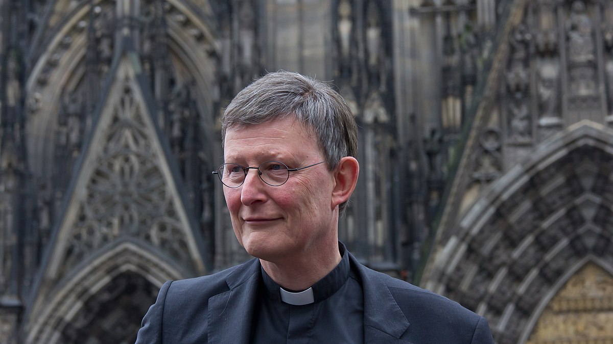 kardinal_woelki_-_weg_zum_und_mittagsgebet_im_kolner_dom-3215