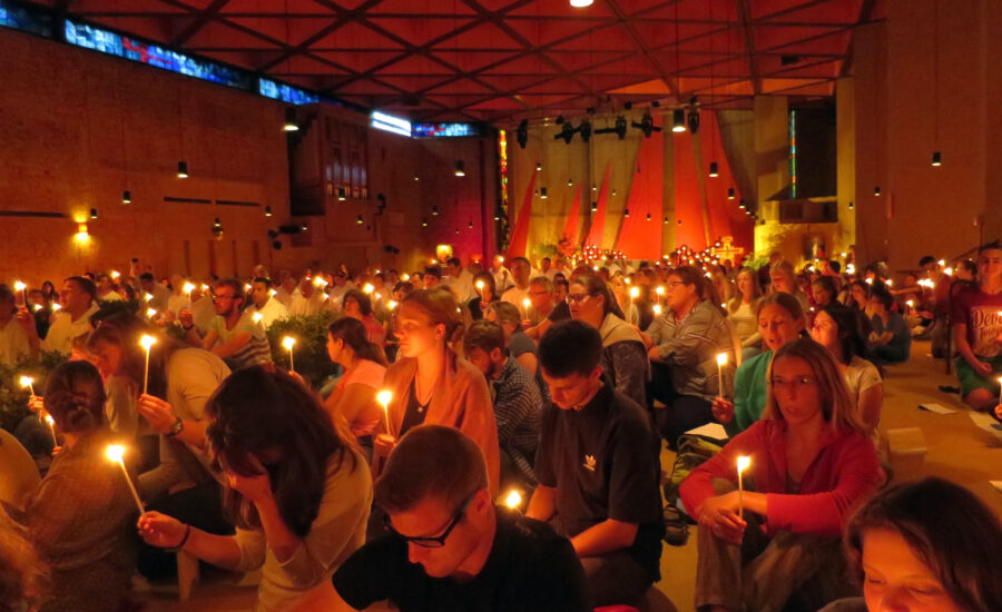lichtergottesdienst_taize-900x550