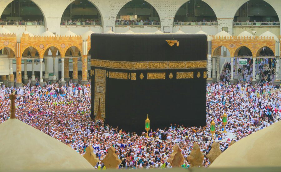 kaaba-islam-religion-tawaf-prayer-people-1599489-pxhere