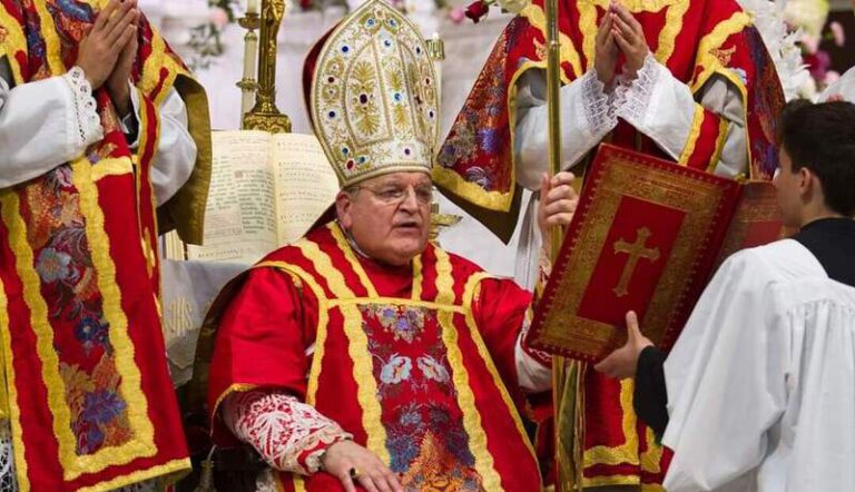 Cardenal_Burke-768x442