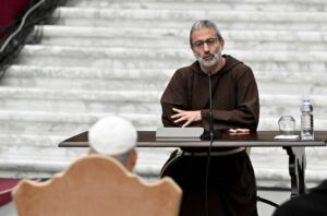 Довірливе очікування, прямуючи до спасіння. Перша адвентова проповідь у Ватикані