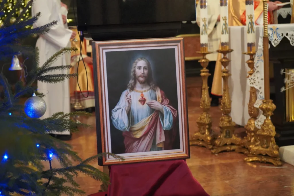Урочистості з нагоди 35-річчя відновлення структур РКЦ та початку Року Серця Ісуса