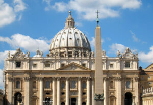 St._Peters_Basilica_in_Vatican_City-e1689184886572-800x550