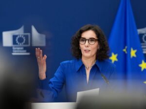 Єврокомісія підтримала “абортний туризм”