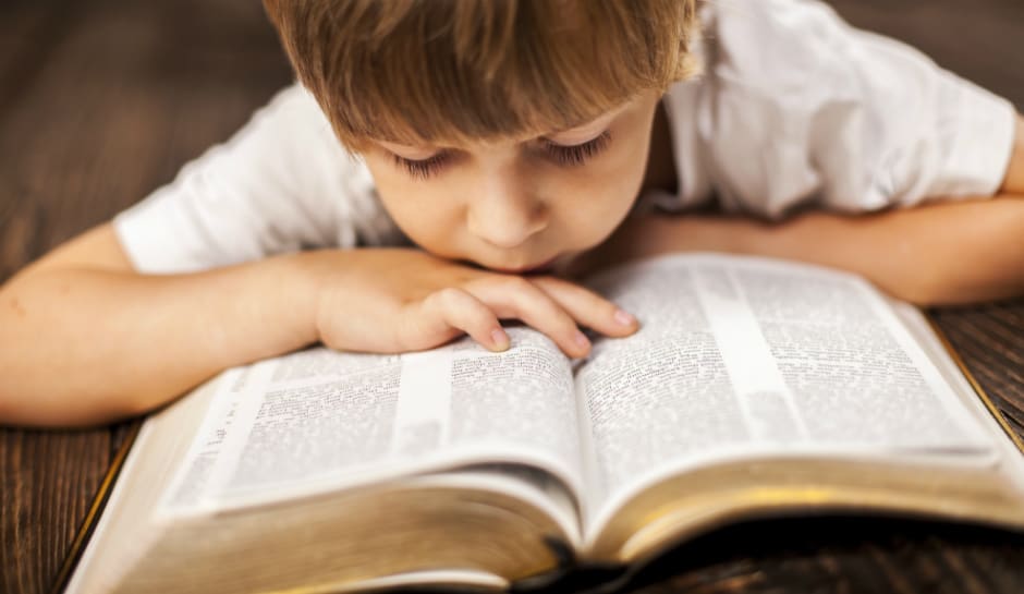 Boy-reading-the-Bible