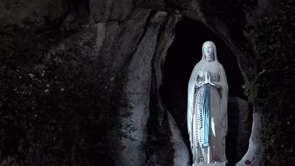 The_grotto_where_Our_Lady_of_Lourdes_is_said_to_appeared_in_Lourdes_France_on_May_14_2015_Credit_Alessio_Di_Cintio_CNA_5_15_15
